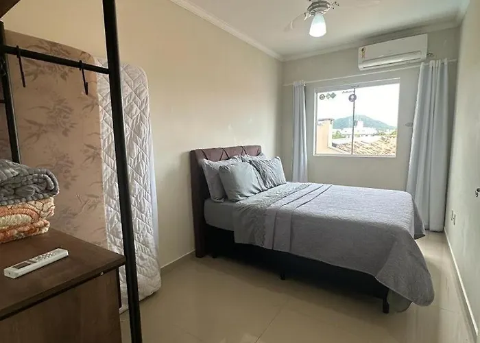 Edesia B-303 - Dois Dormitorios - 1 Suite