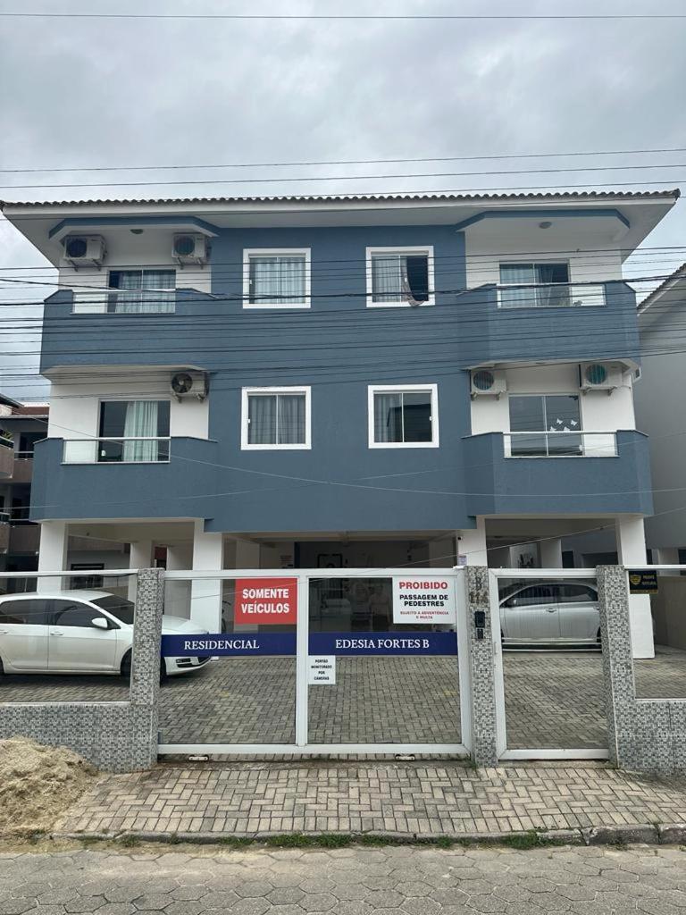 Edésia B-303 - Dois Dormitórios - 1 Apartamento Florianópolis